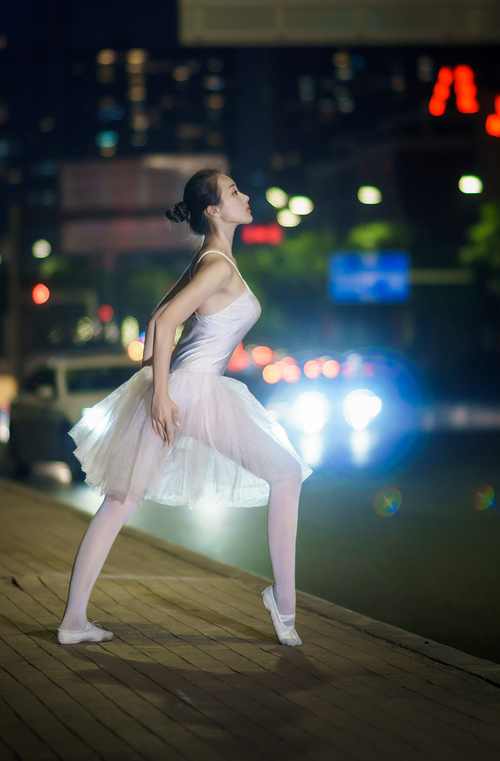 切尔西球迷热情高涨,主场氛围火爆,切尔西官方球迷会