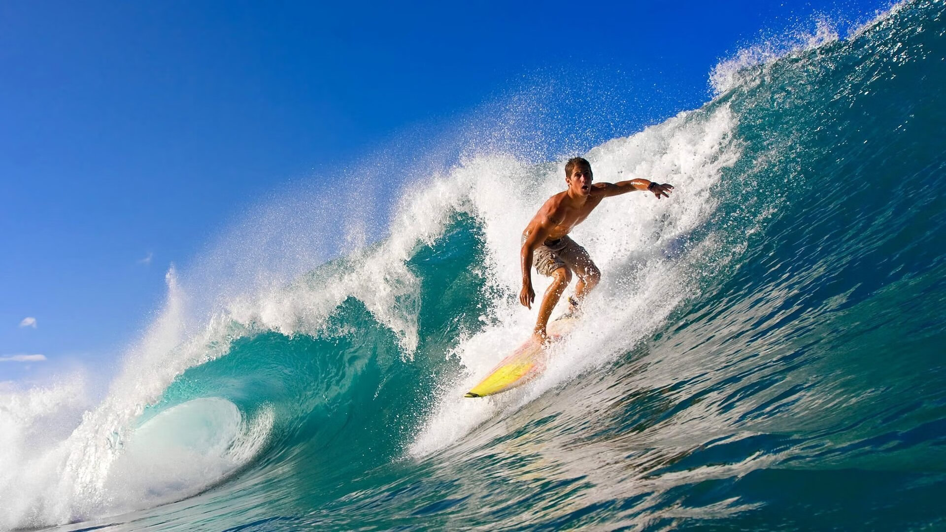 世界杯决赛：上半场双方互交白卷 内马尔、梅西各一次中柱